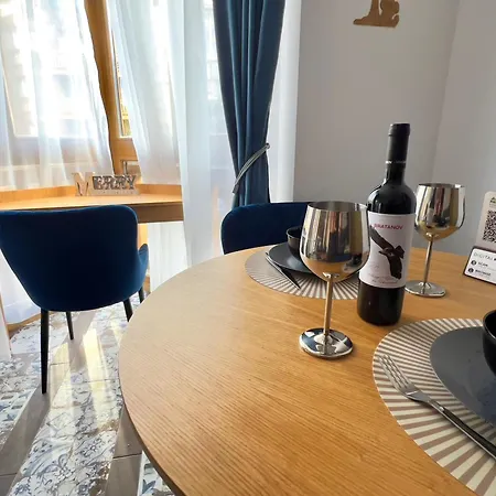 Blue Pirin Golf & Spa شقة *